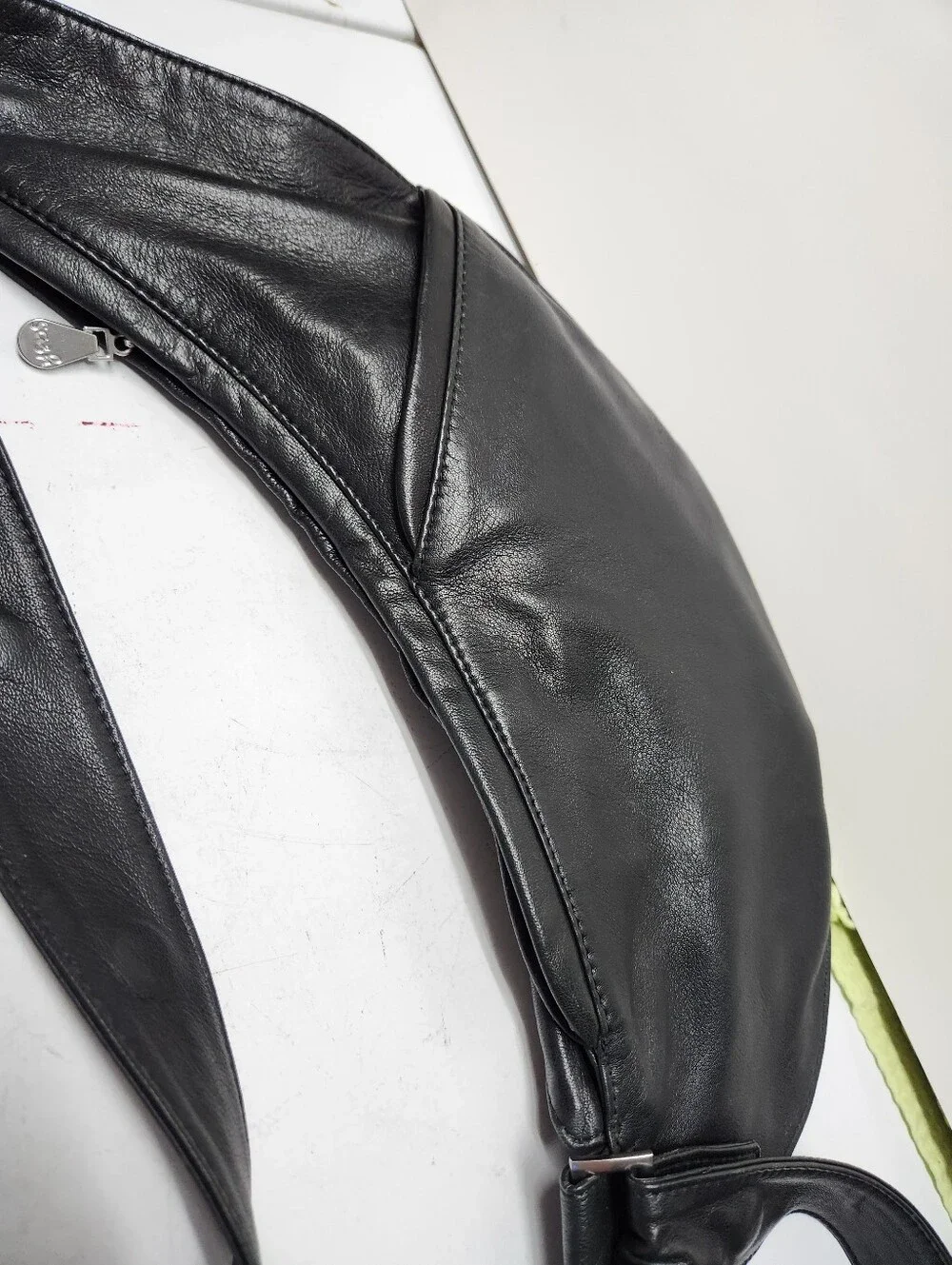 Soft Black Lambb L SASH BAG